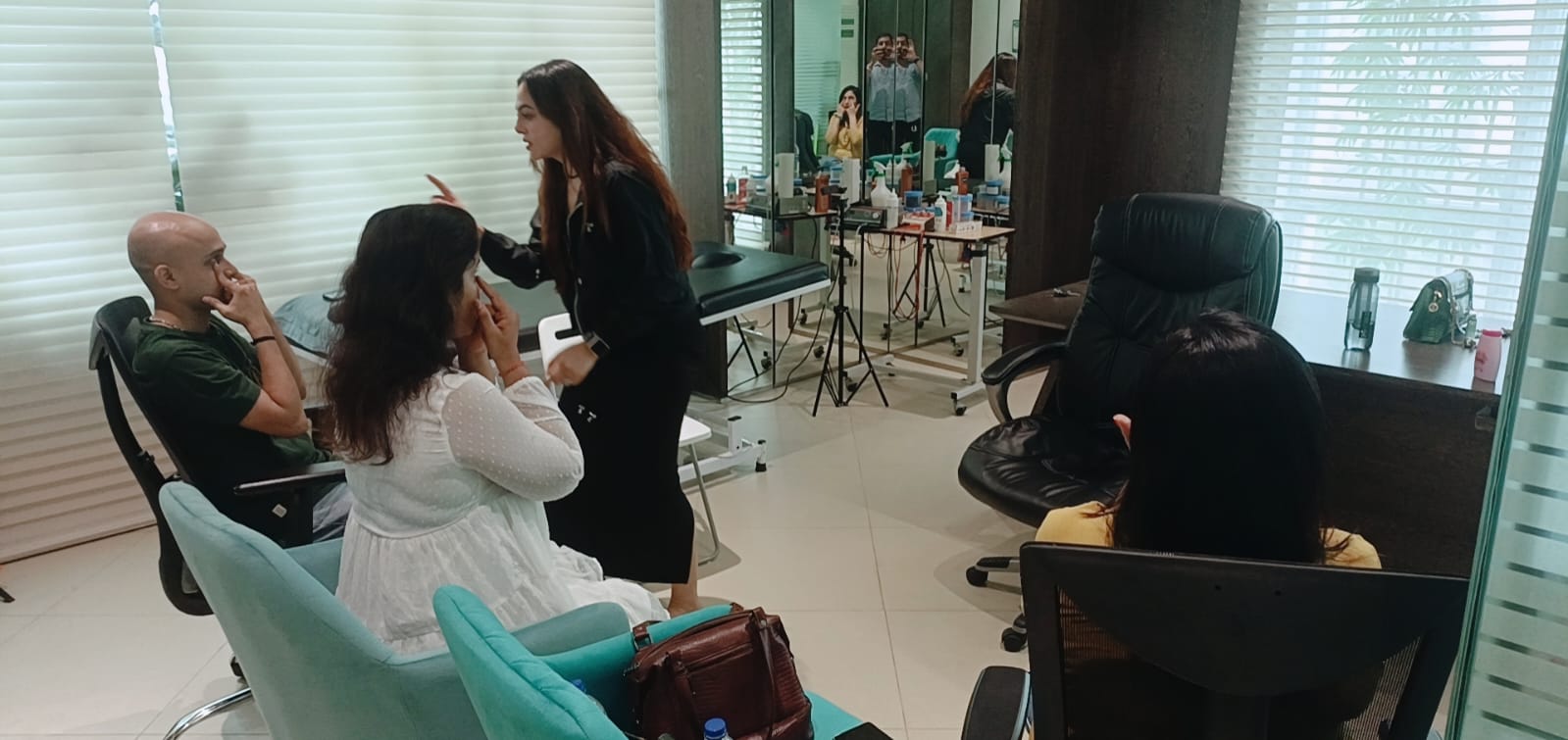 A calm consulting room in Mumbai where Vibha Jain guides participants through a relaxation exercise